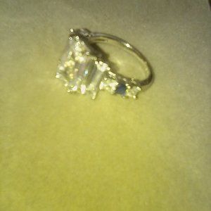 925 Silver Size 8 Expensive zircon and blue sapphire ring